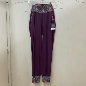 Youer Follow Through Pants